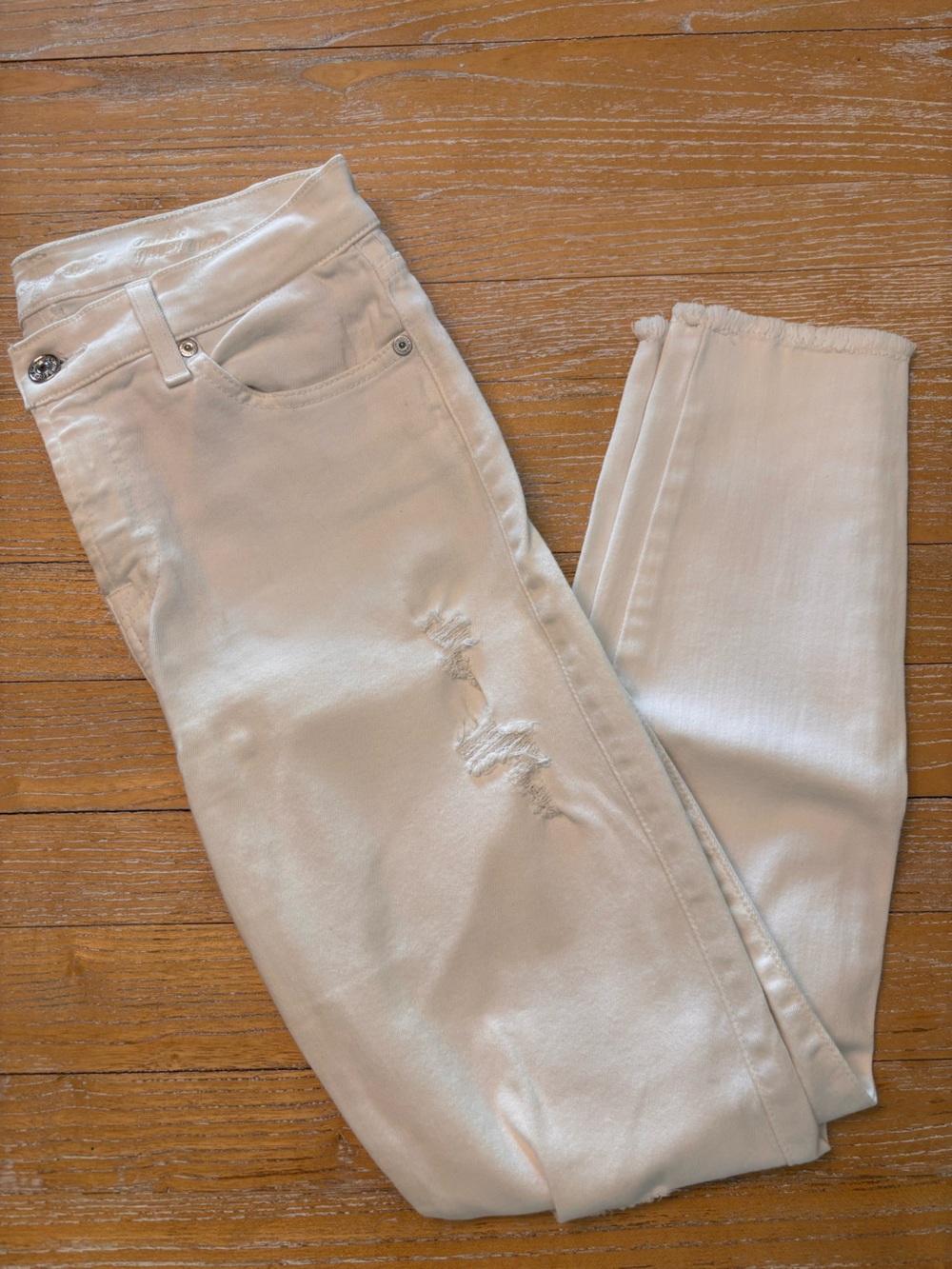 7 For All Mankind White Straight Leg Jeans with Subtle Distressing